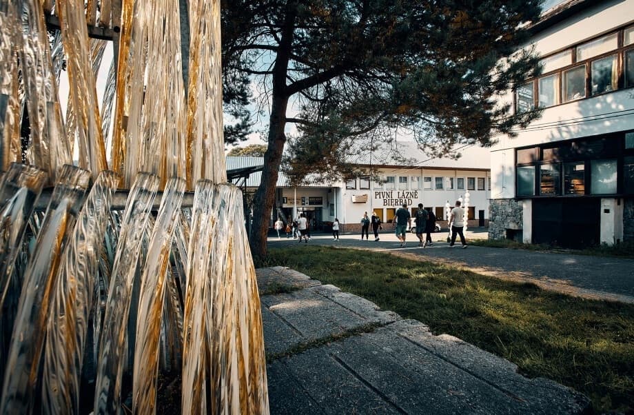 Sklárna